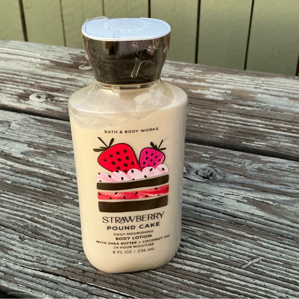 Bath & Body Works Strawberry Pound Cake Lotion With Pink And Gold Accents